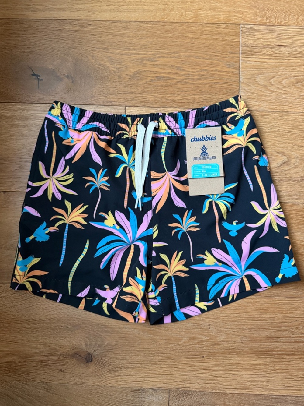 chubbies youth Black Tropical Palm Print Shorts - Multicolor Palms - size 10-12